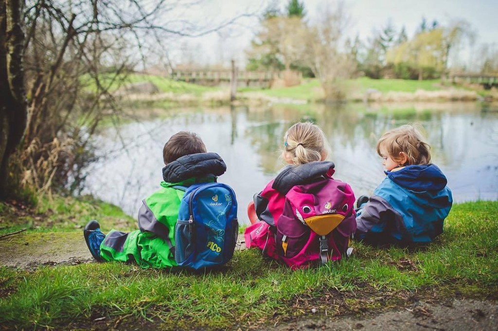 děti s batohy Deuter