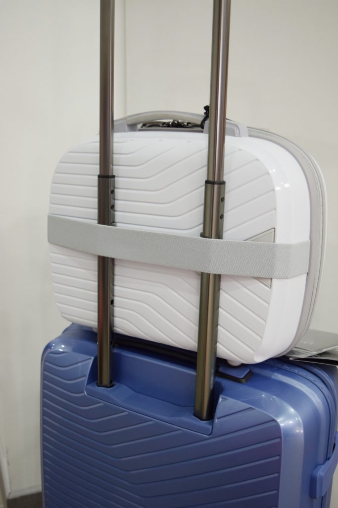 Recenze March Gotthard Beauty Case