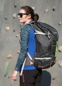 batoh Vaude Zerum na zádech