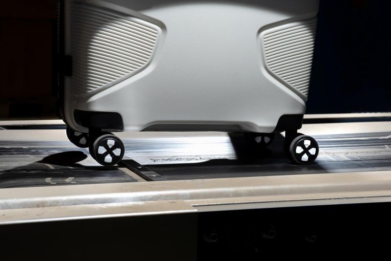 Test kvality kufrů IMPACKT