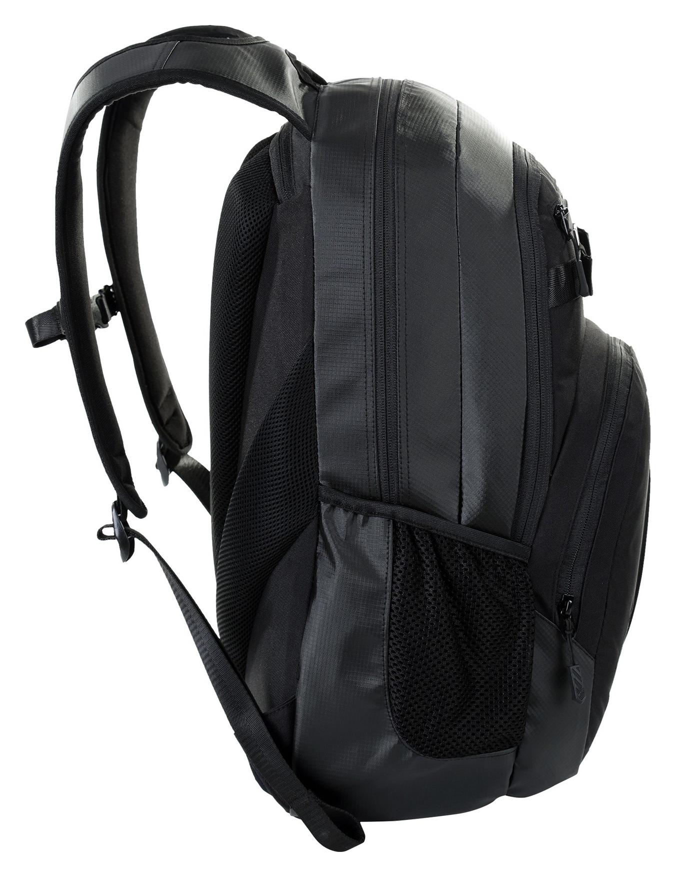 Batoh pro studenty Nitro Chase Tough Black