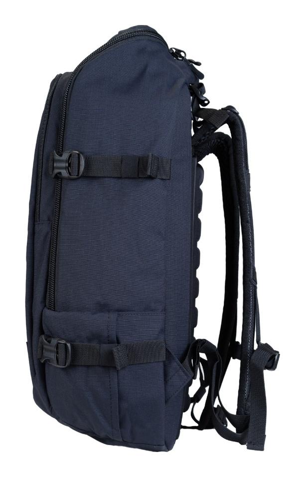 CabinZero Adventure Pro 32L Absolute Black - Image 4