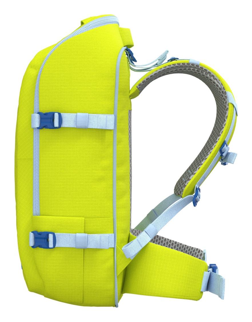 CabinZero Adv 42L Mojito lime - Image 4