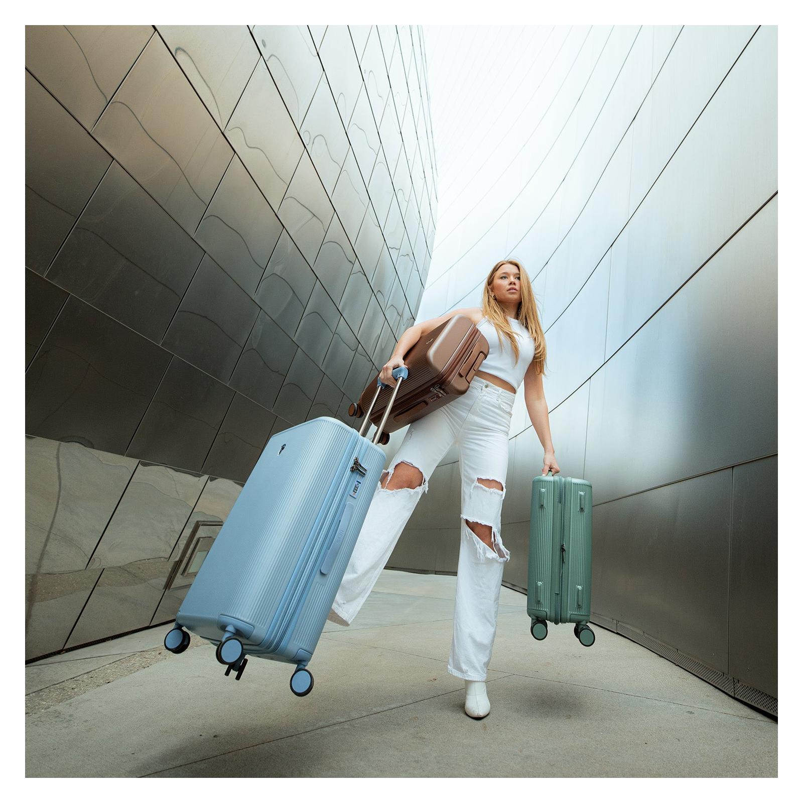 Velký cestovní kufr na kolečkách Heys Earth Tones L Umber