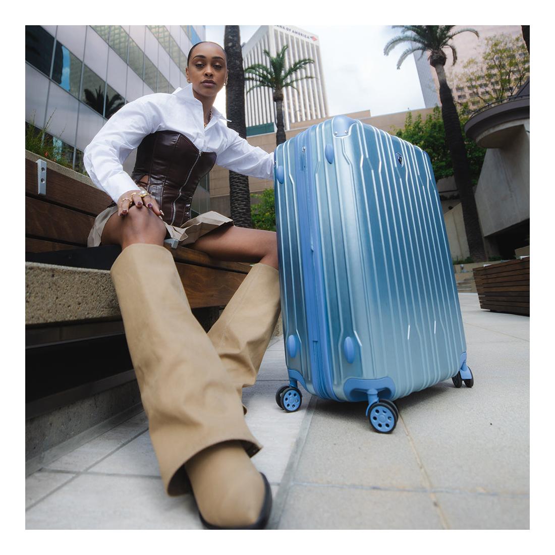 Velký cestovní kufr na kolečkách Heys Xtrak L Rose Gold