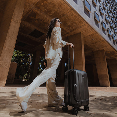 Střední skořepinový kufr Heys Vantage Smart Luggage M Slate Blue