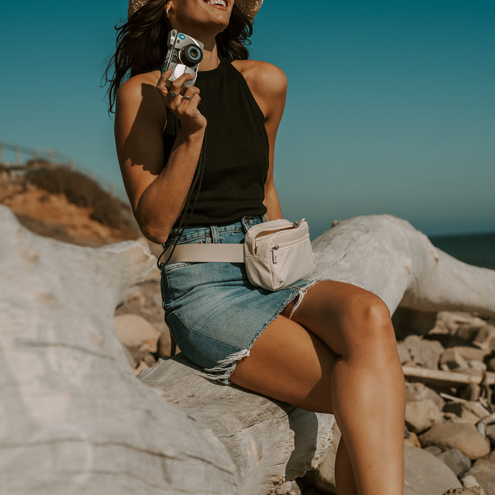 Dámská ledvinka Heys Basic Belt Bag Stone Blue