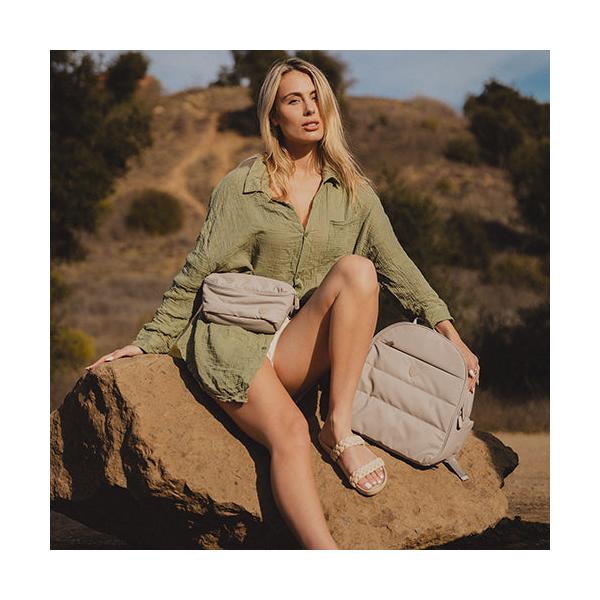 Elegantní dámský batoh do města Heys Puffer Backpack Rose