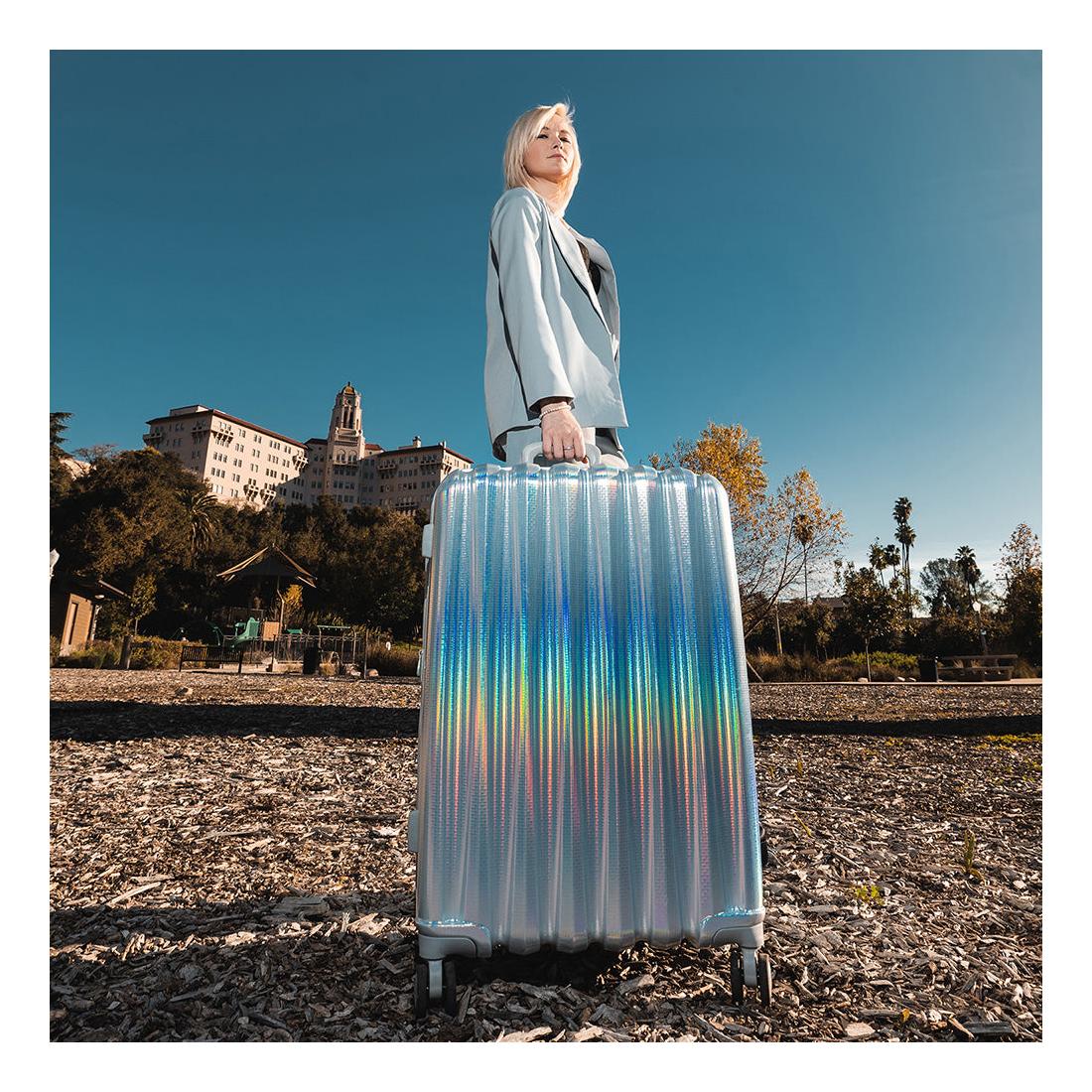 Velký cestovní kufr na kolečkách Heys Astro L Charcoal