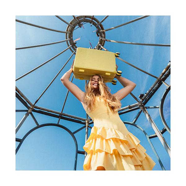 Palubní kufr Heys Pastel S Yellow